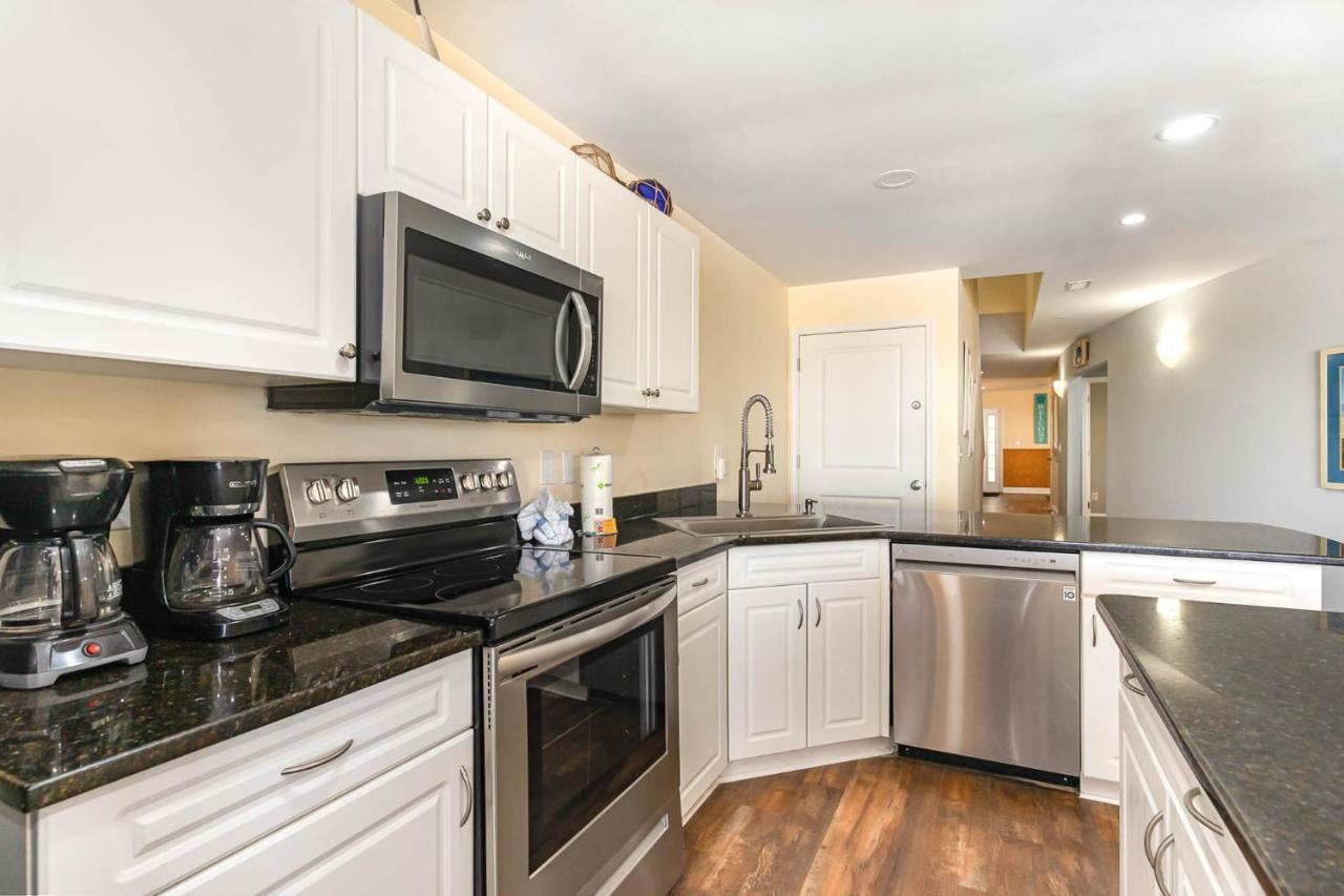 Spacious Penthouse Ocean Front 7 Bedroom Condo - Ambassador Villas Unit 401 Myrtle Beach Exterior foto